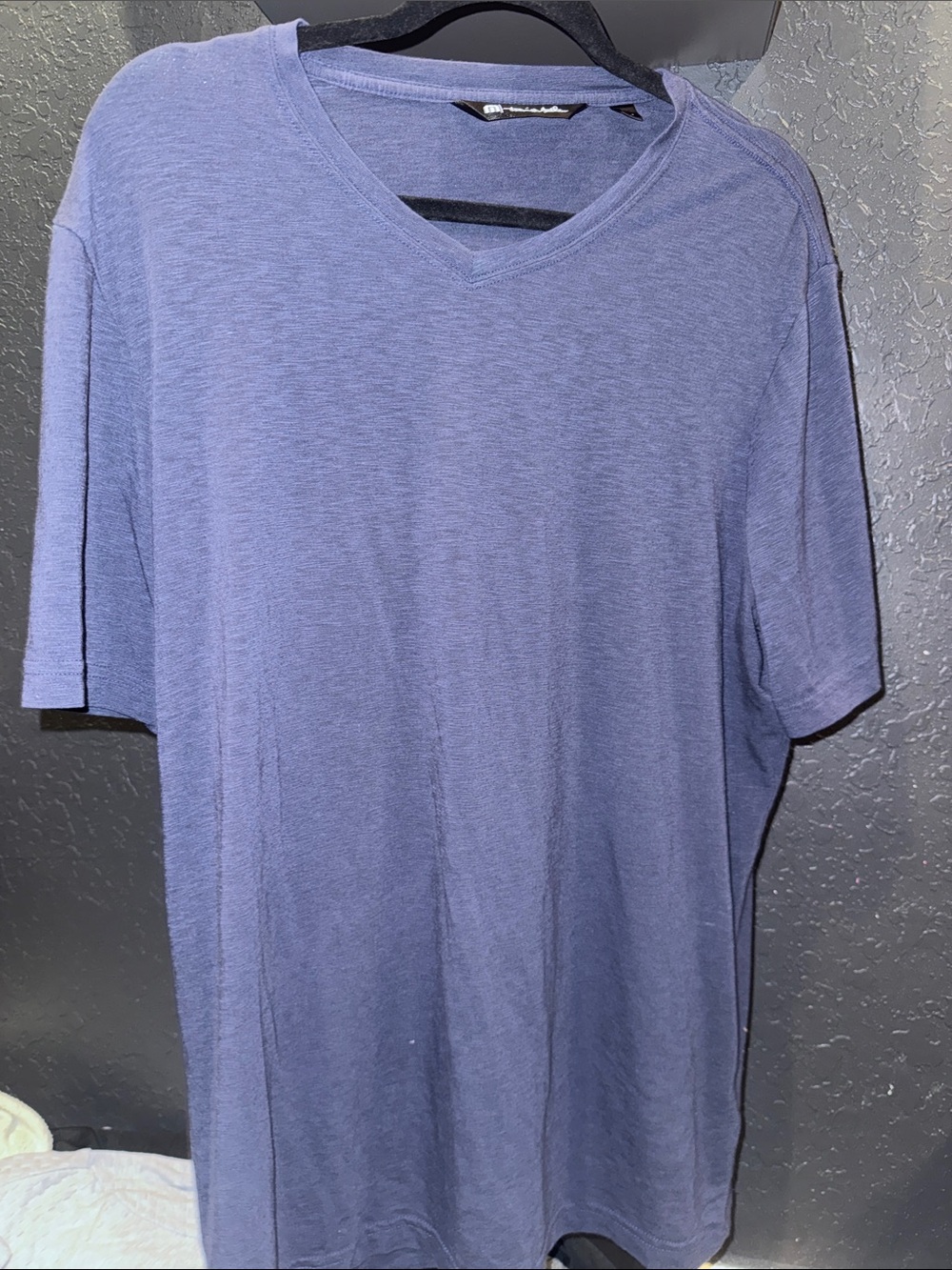 Travis Mathew Men's V-Neck Tee in Slate Blue